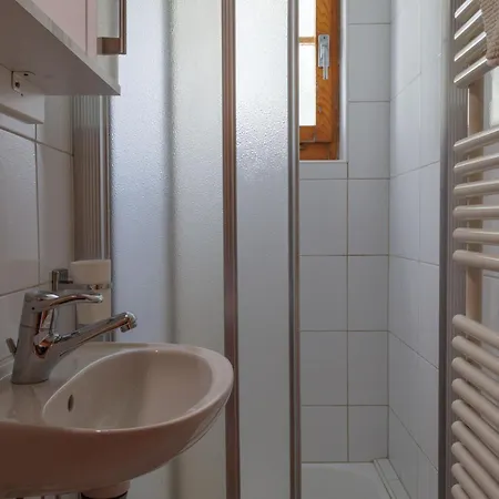 Les Clarines By Interhome *