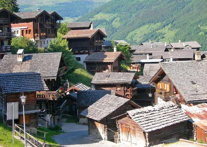 Les Clarines By Interhome شاليه غريمينتز