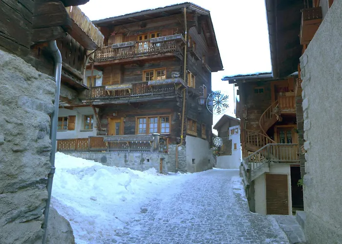 Les Clarines By Interhome *